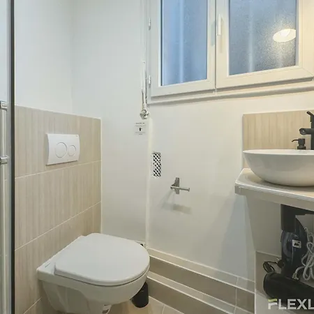 Flexliving - 99 Felix Faure - Whole Appartamento Parigi